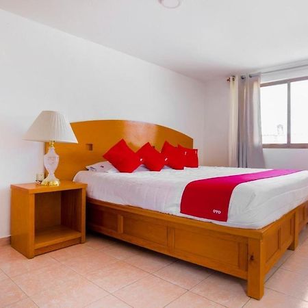 Oyo Hotel Montes, Atlixco Puebla Eksteriør bilde