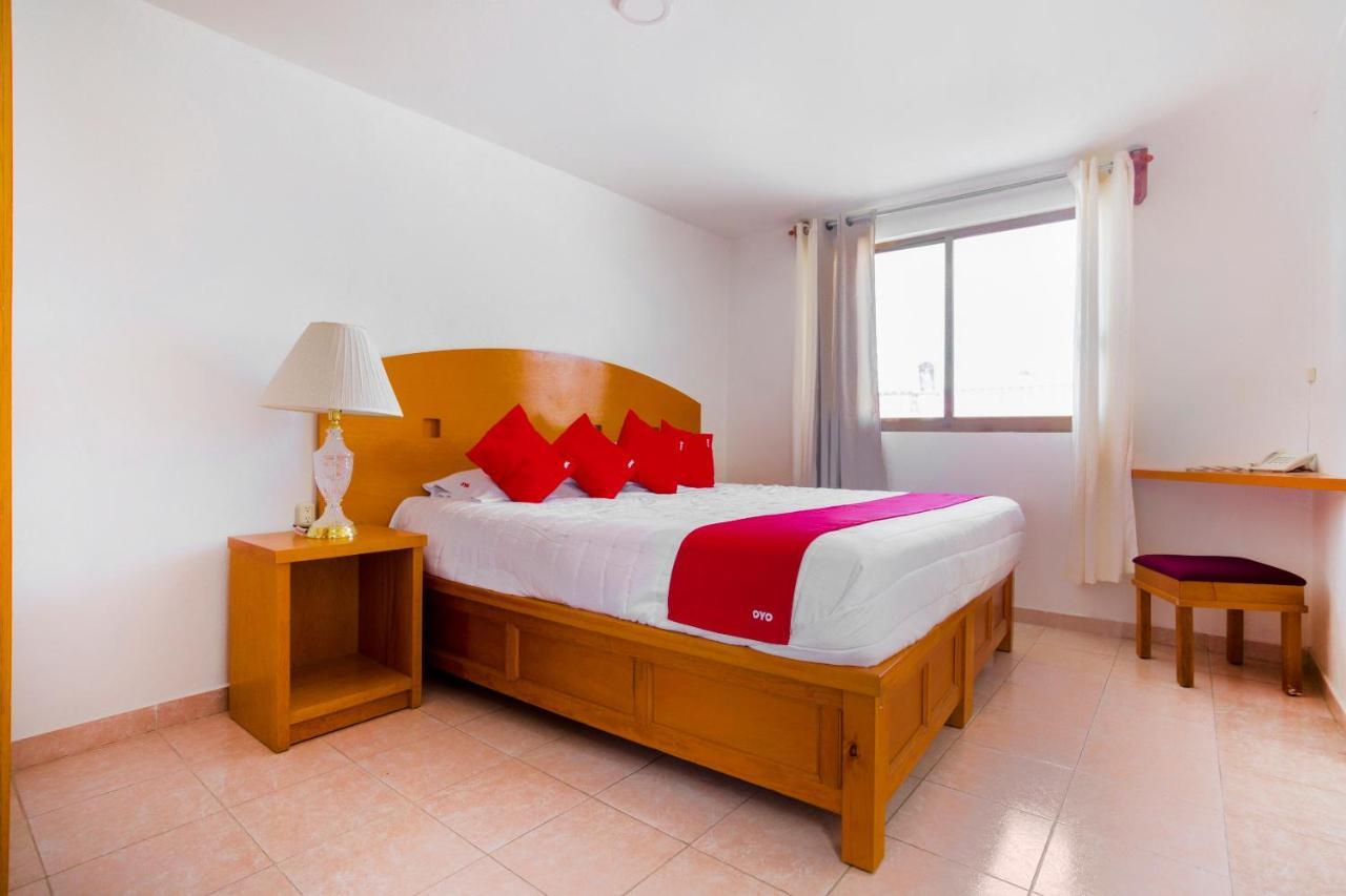 Oyo Hotel Montes, Atlixco Puebla Eksteriør bilde